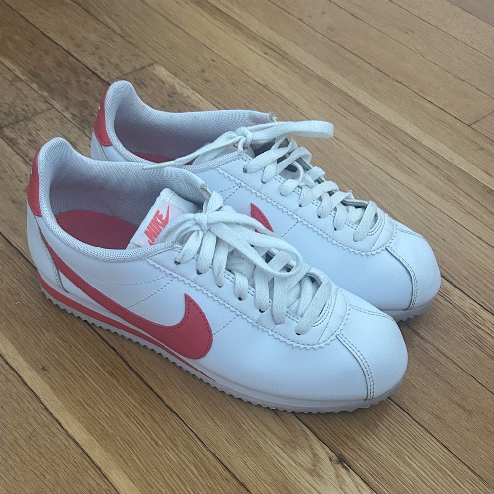 Nike Leather Classic Cortez in White and Orange